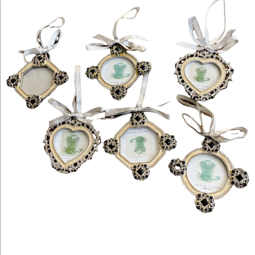 Black/Cream Metal Photo Frame Ornaments with Black Accent Beading